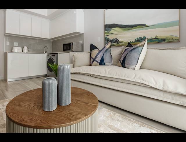0.5 BEDROOM APARTMENT FOR SALE IN UMHLANGA CENTRAL